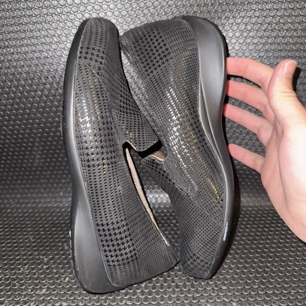 Wolky Perls Dessin Black Slip On Comfort Walking Shoes Women’s Size 39 (7.5-8)